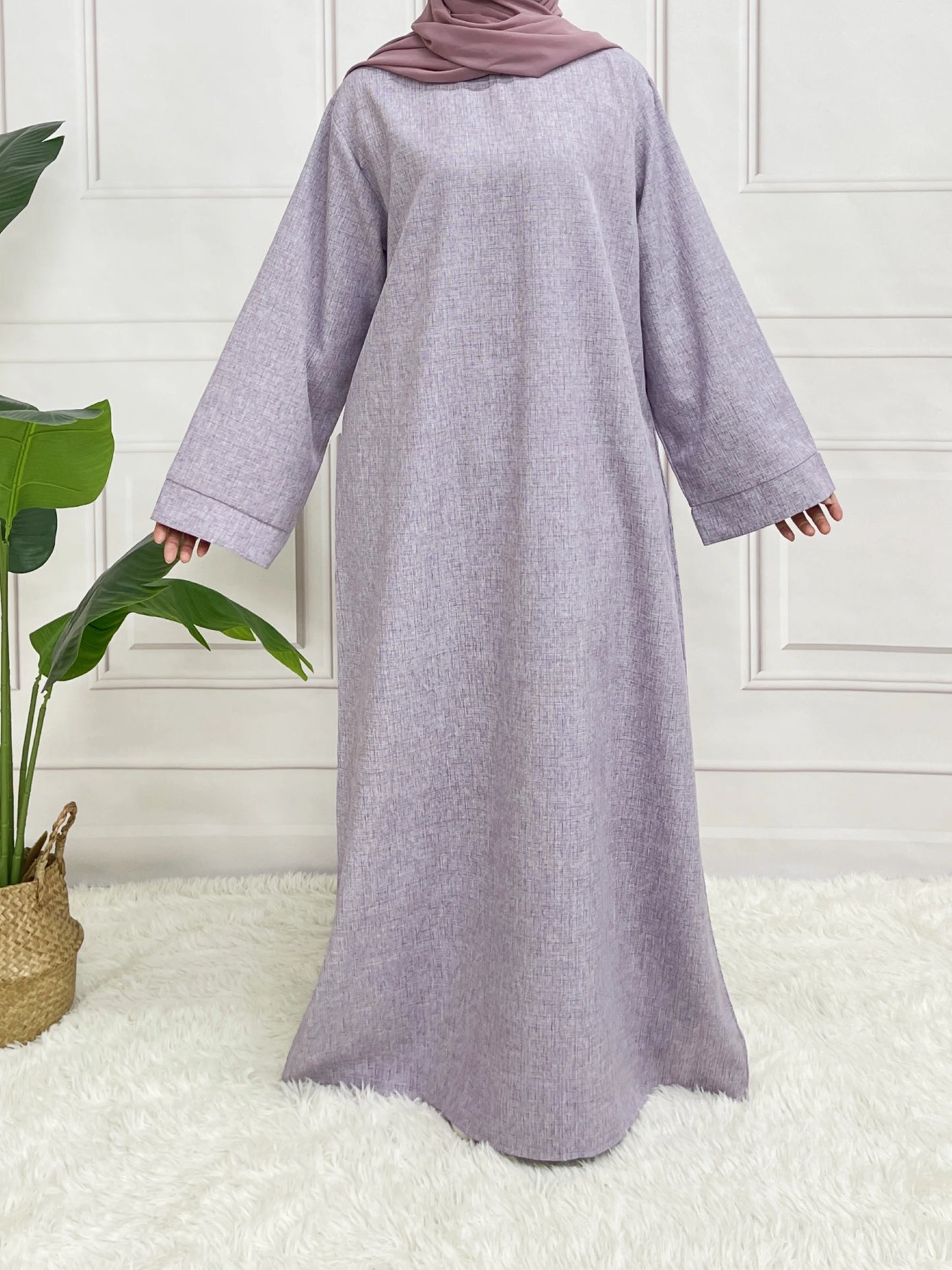 Abaya à manches longues modeste et fermée sans hijab avec ceinture Robe de base islamique.